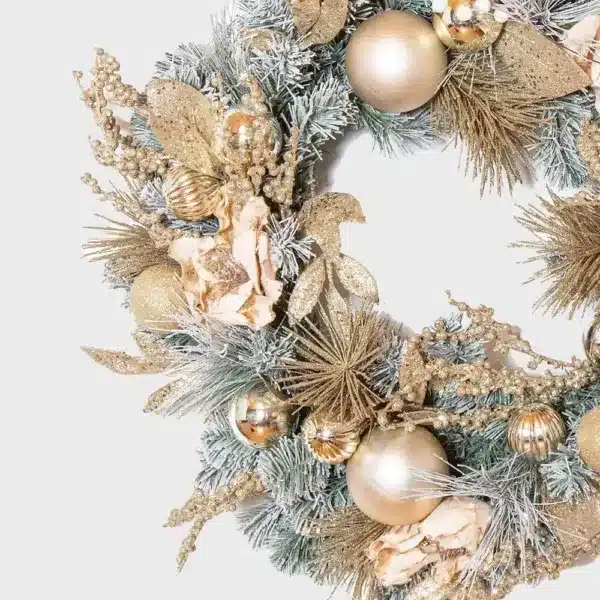 Frosted champagne and magnolia Christmas wreath 75cm detailed view