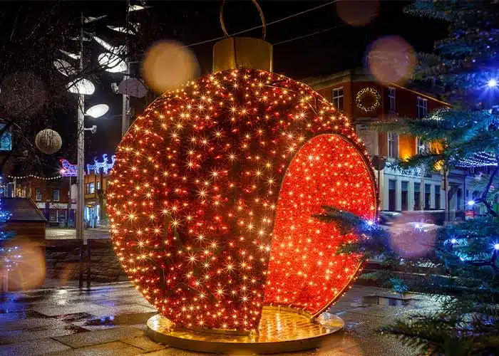 Professional commercial Christmas lighting and festive decorations